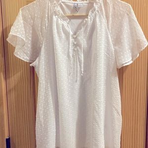 Elle white textured shirt